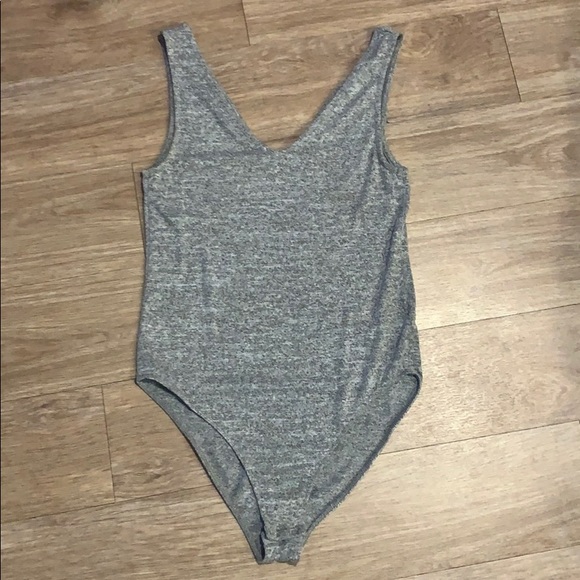 Gap v-neck bodysuit - Picture 2 of 4